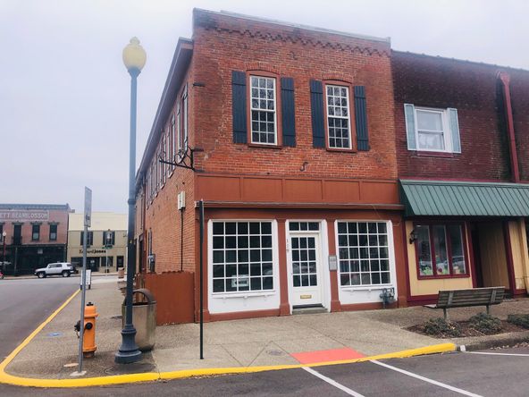 119 E Chestnut St, Corydon, IN 47112